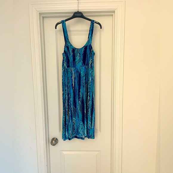 Dress - Picture 1 of 2